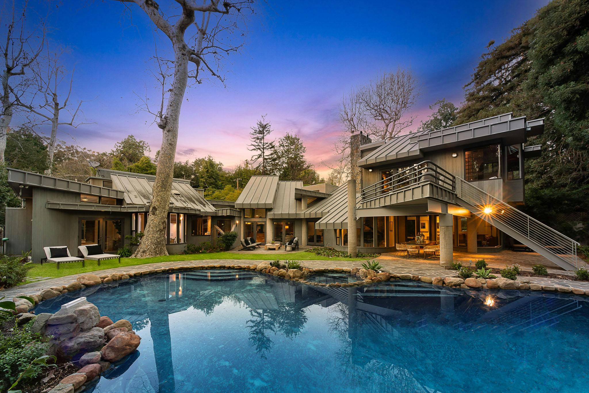 Meridith-Baer-Home-Home-Staging-Southern-California-Brooktree-Eclectic-Luxury-Homes-Eclectic-Pool